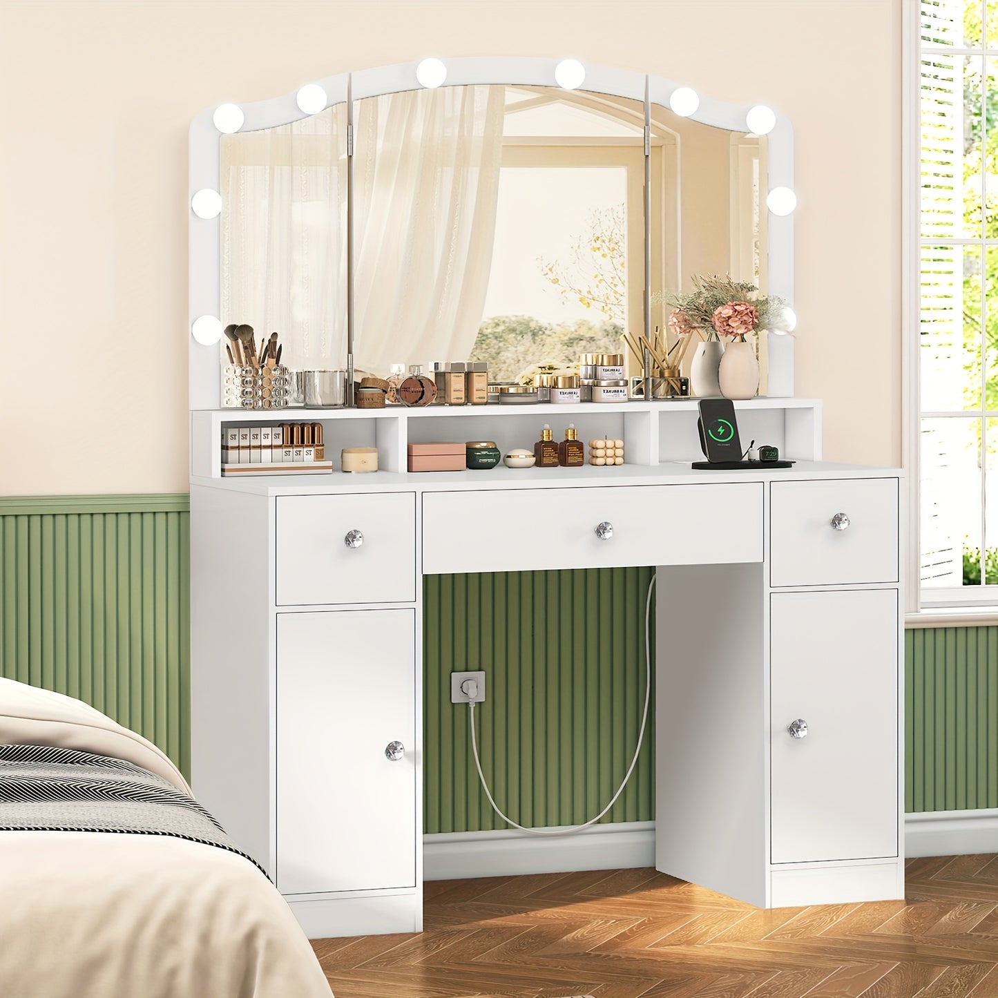 Exklusiver Schminktisch in Weiß | 3-teiliger Faltspiegel | 3 Schubladen & 2 Schränke | Modernes Design für Ihr Schlafzimmer