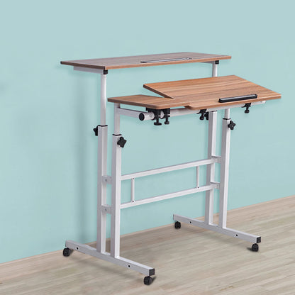 Ergonomischer Sitz-Steh-Schreibtisch | 80x60 cm | Höhenverstellbar (67–117 cm) | Neigbare Arbeitsfläche & Rollen | Mobiler Laptop-Arbeitsplatz | Braun